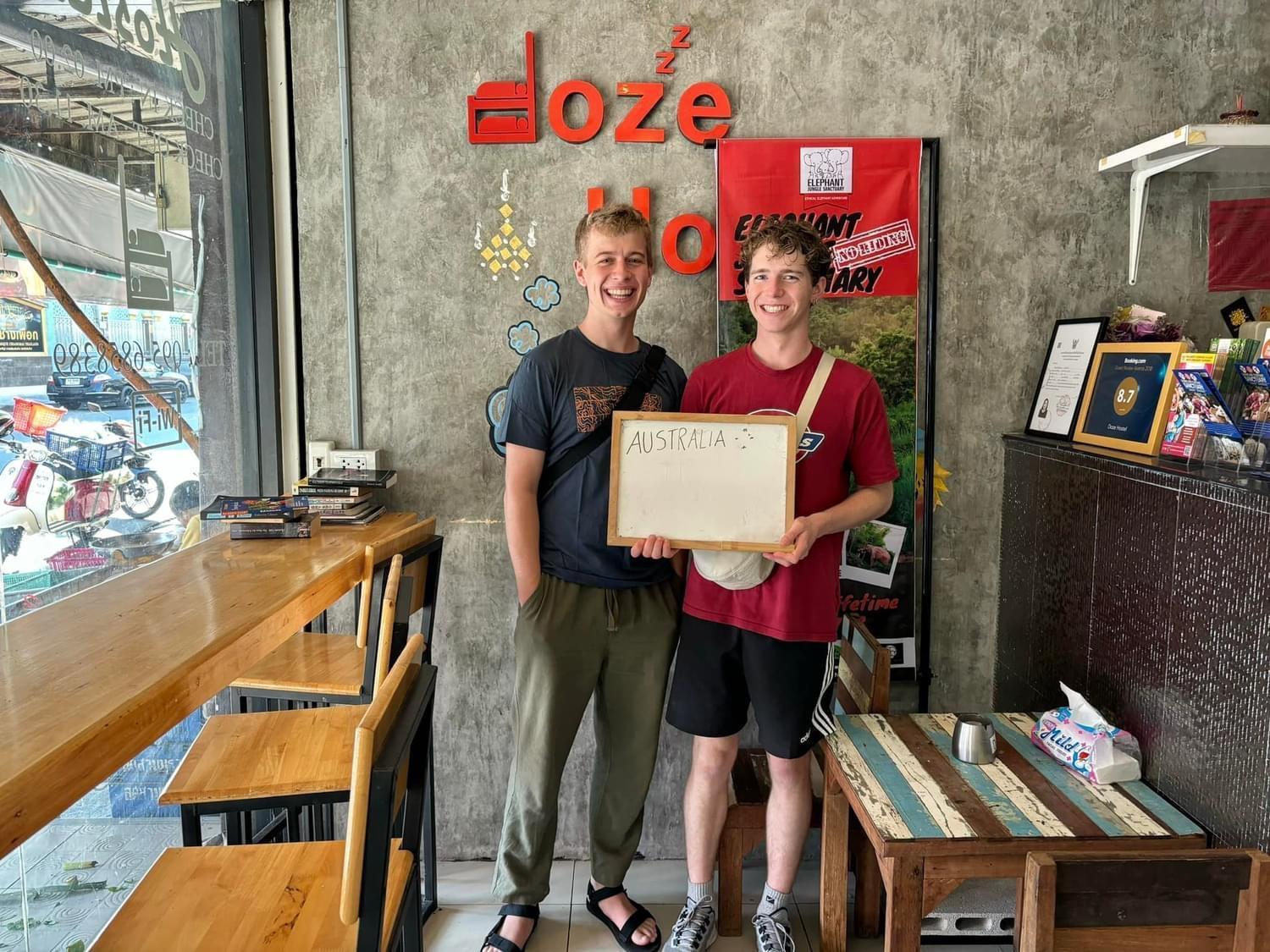 Doze Hostel Chiang Mai Eksteriør billede